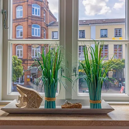 Fewo1846 - Dampfer Alexandra Ii - Urige Mit Zwei Schlafzimmern Am Nordermarkt Im Stadtzentrum