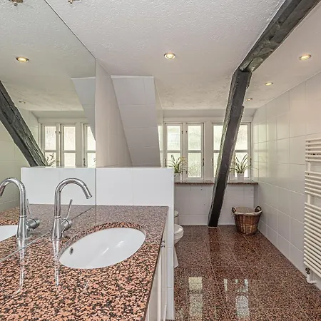 Appartement Fewo1846 - Dampfer Alexandra Ii - Urige Mit Zwei Schlafzimmern Am Nordermarkt Im Stadtzentrum Flensburg