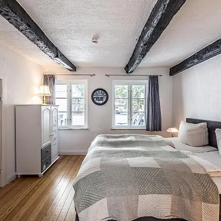 Appartement Fewo1846 - Dampfer Alexandra Ii - Urige Mit Zwei Schlafzimmern Am Nordermarkt Im Stadtzentrum *